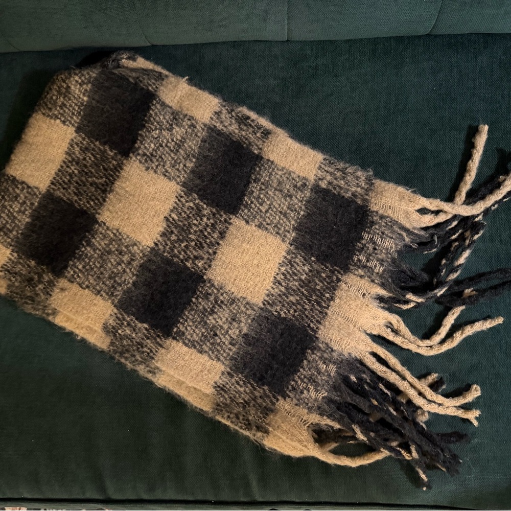 Big Plaid Checkered Black and Tan winter scarf